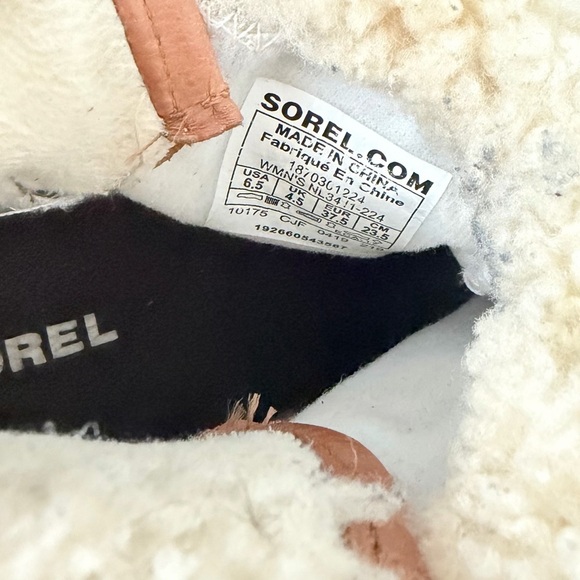 Sorel Women’s Phoenix Moto Cozy Waterproof Leather Winter Boot | US 6.5 - Picture 8 of 10